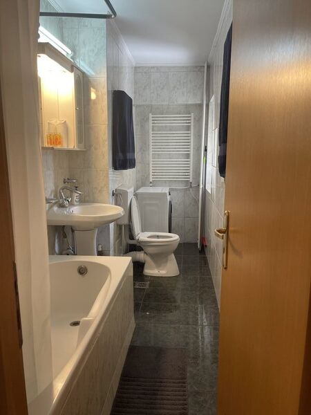 Piata Victoriei, Guvern, Metrou, Contract Anaf